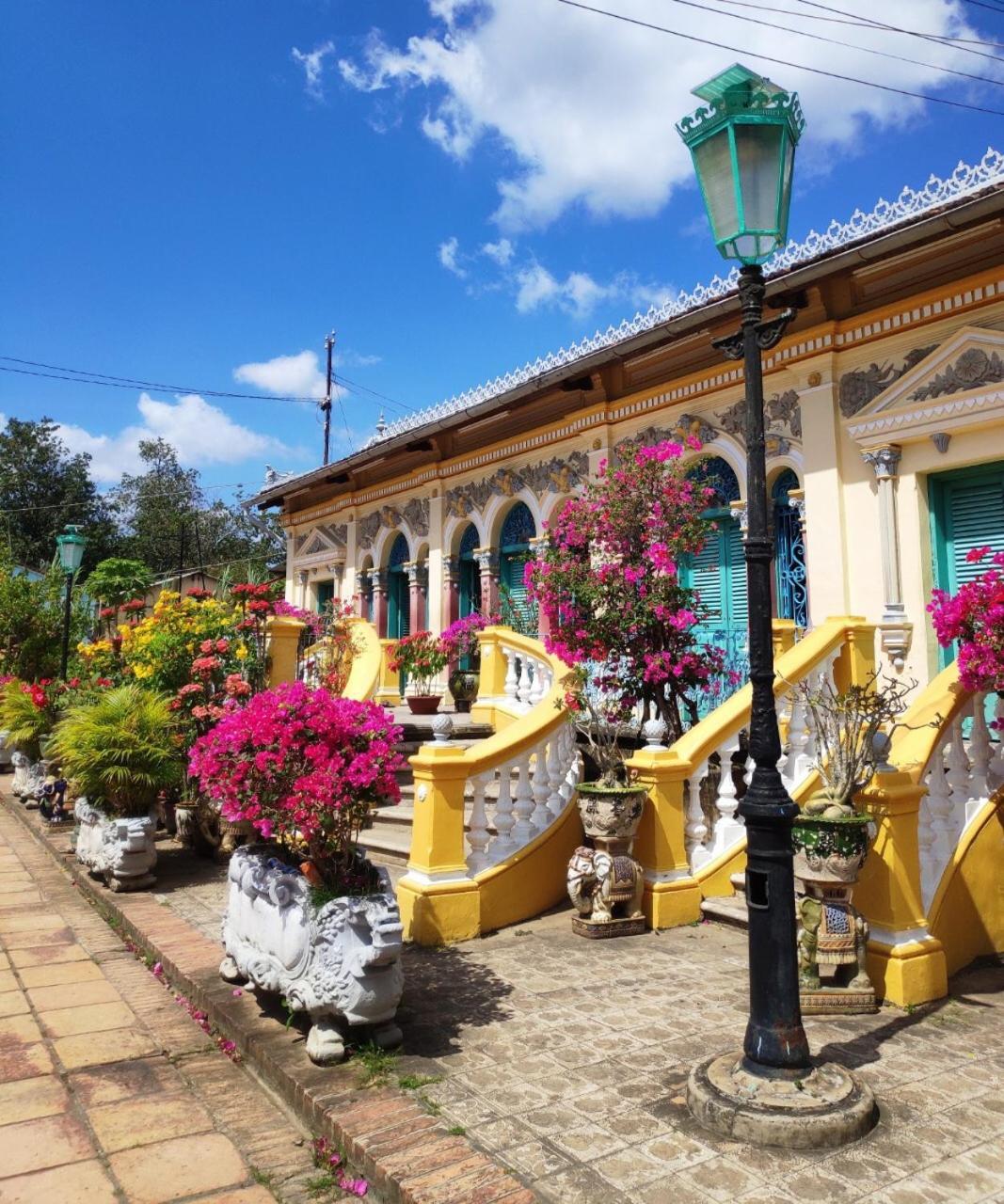 Midmost Boutique Hostel Can Tho Exterior photo